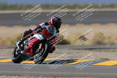 media/Oct-08-2022-SoCal Trackdays (Sat) [[1fc3beec89]]/Turn 14 (1050am)/